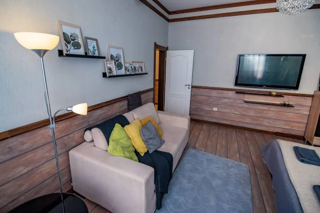 Huge Stylish Apartment Monroe 1 / City Centre Filibe 0*,  Bulgaristan