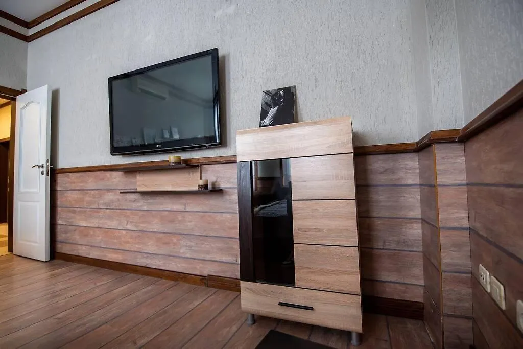 Huge Stylish Apartment Monroe 1 / City Centre Filibe