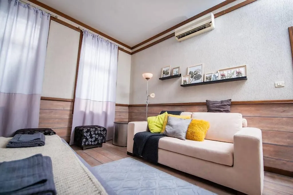 Huge Stylish Apartment Monroe 1 / City Centre Filibe
